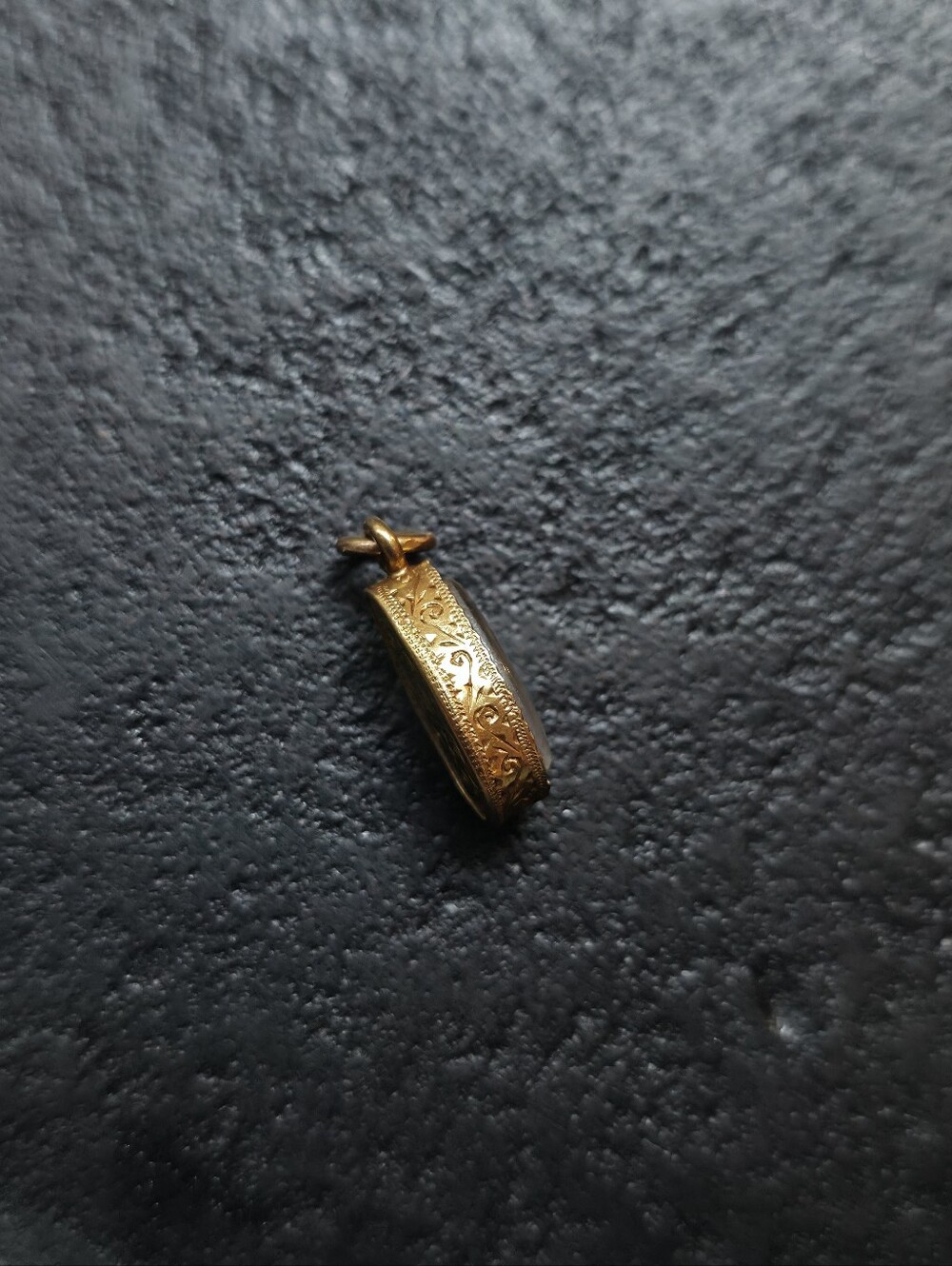 SOLD-----Antique 14K Gold Buddhist Amulet Pendant | Hand-Engraved Gold Mount - Picture 3 of 7